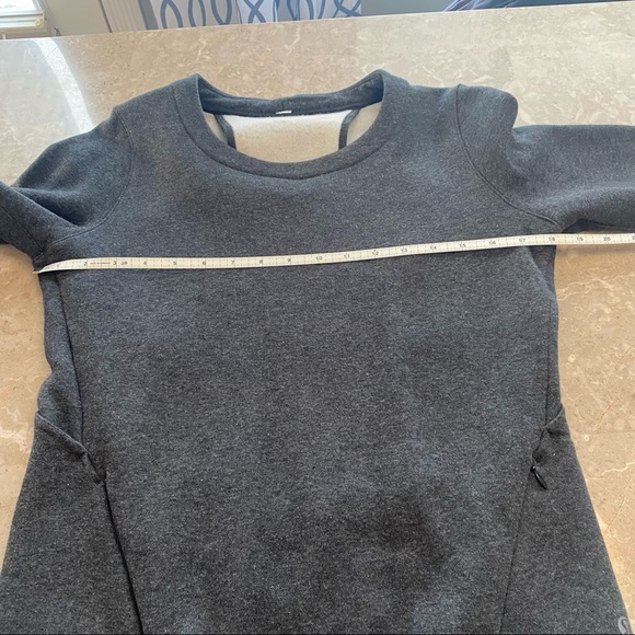 Lululemon & go Endeavor long sleeve heathered black cutout sweater size 4 - Picture 12 of 14